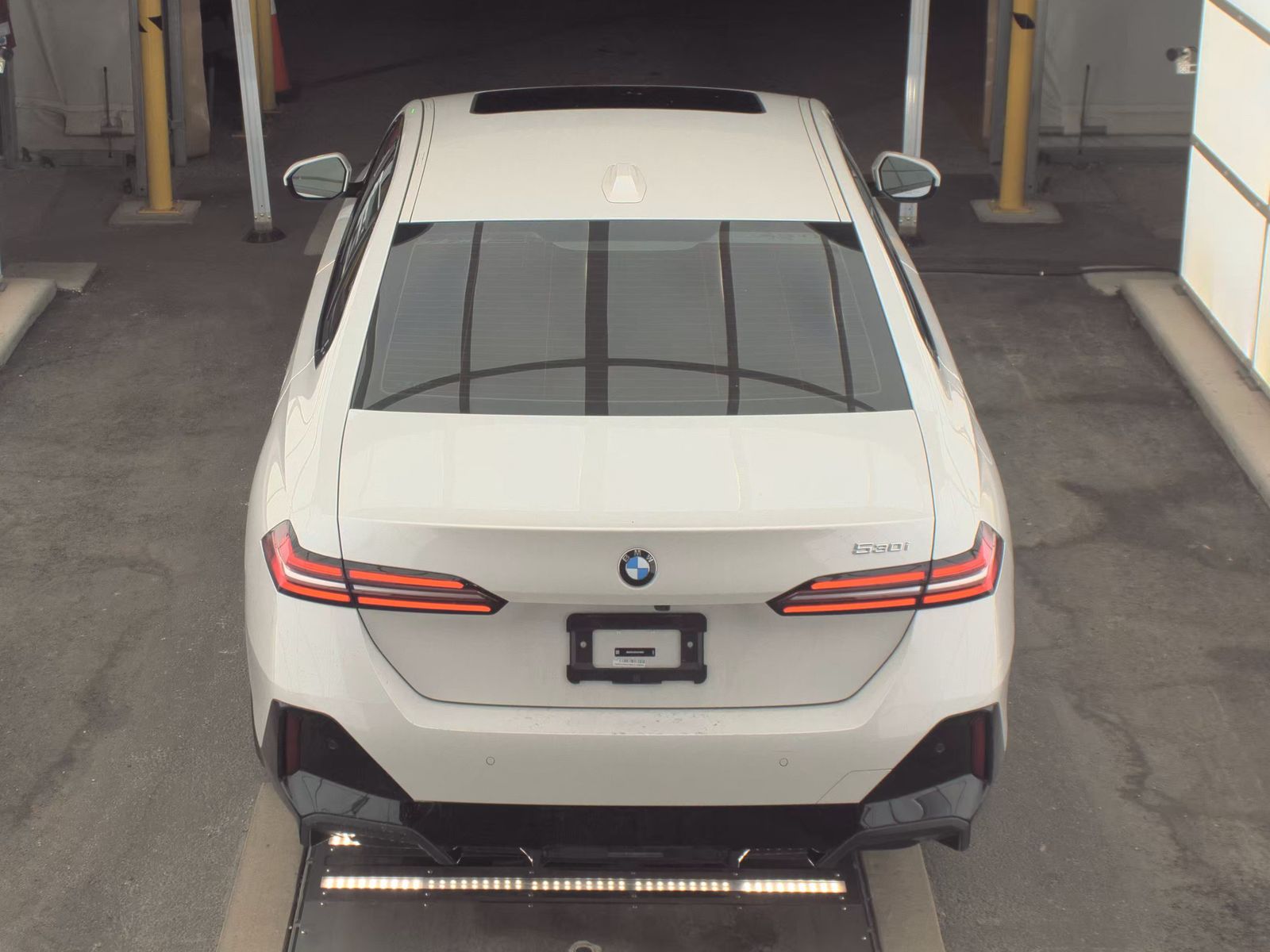 2025 BMW 5 Series 530i RWD