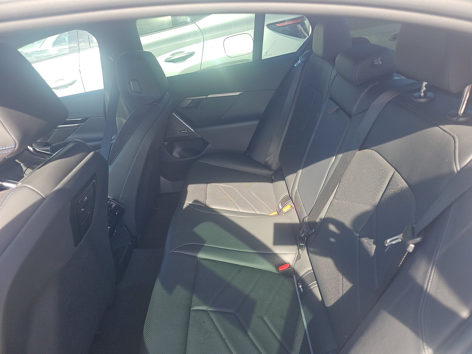 2025 BMW 5 Series 530i RWD