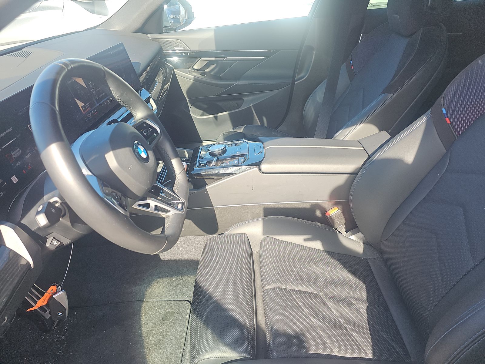 2025 BMW 5 Series 530i RWD