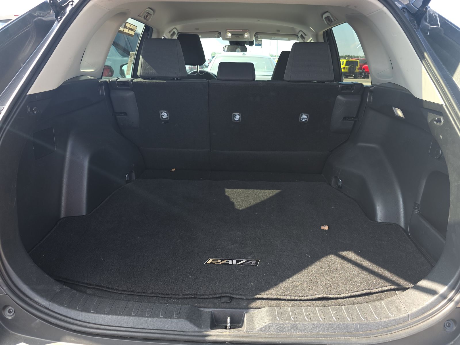 2024 Toyota RAV4 XLE AWD