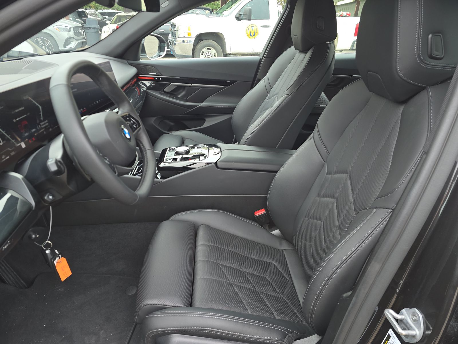 2025 BMW 5 Series 530i RWD