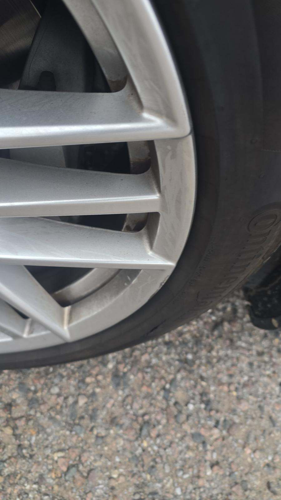 2025 BMW 5 Series 530i RWD