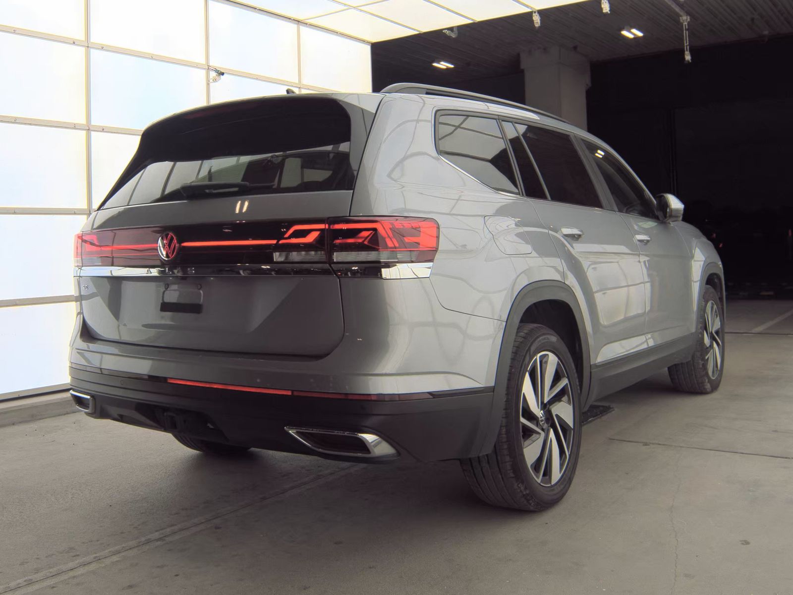 2024 Volkswagen Atlas 2.0T SE FWD