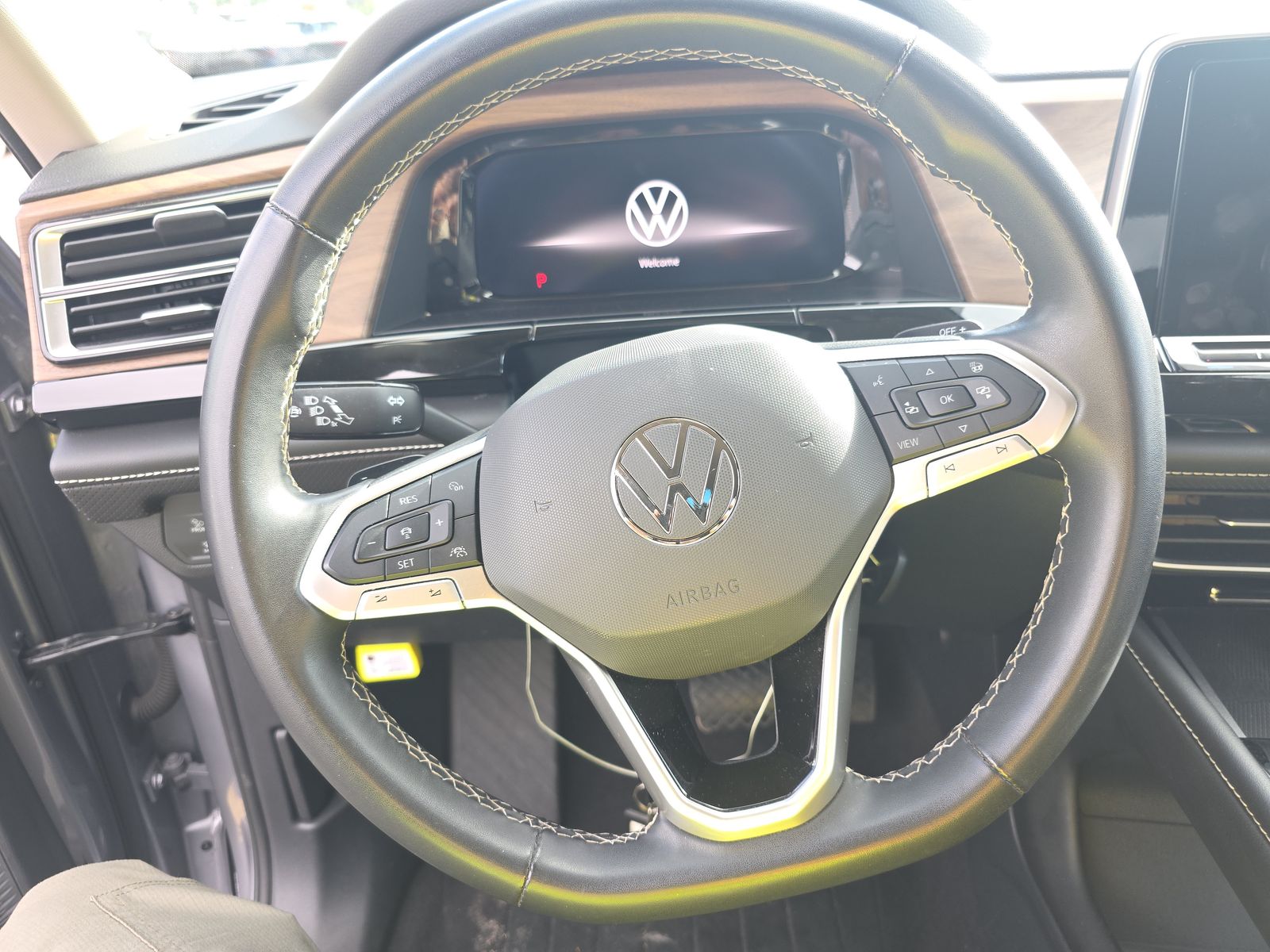 2024 Volkswagen Atlas 2.0T SE FWD