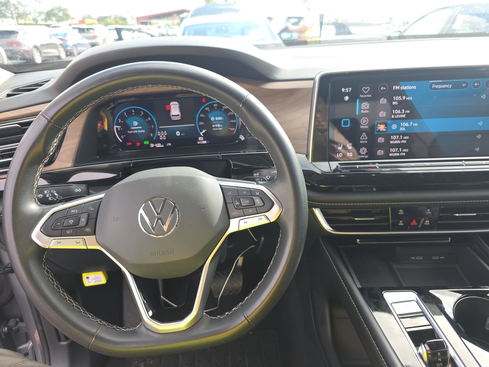 2024 Volkswagen Atlas 2.0T SE FWD