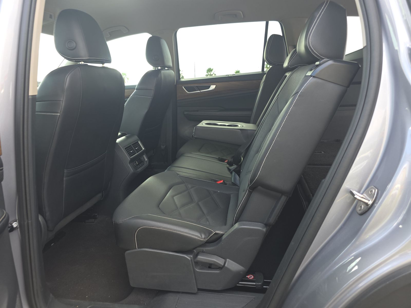 2024 Volkswagen Atlas 2.0T SE FWD