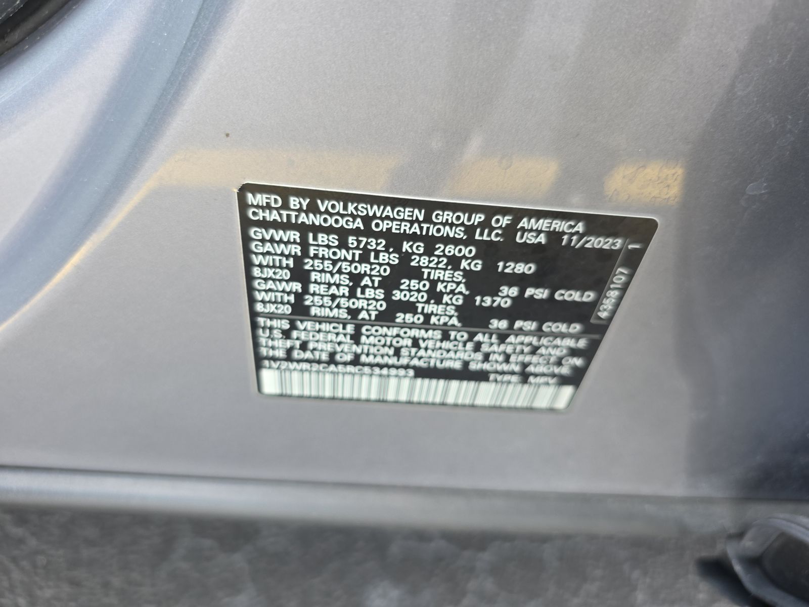 2024 Volkswagen Atlas 2.0T SE FWD