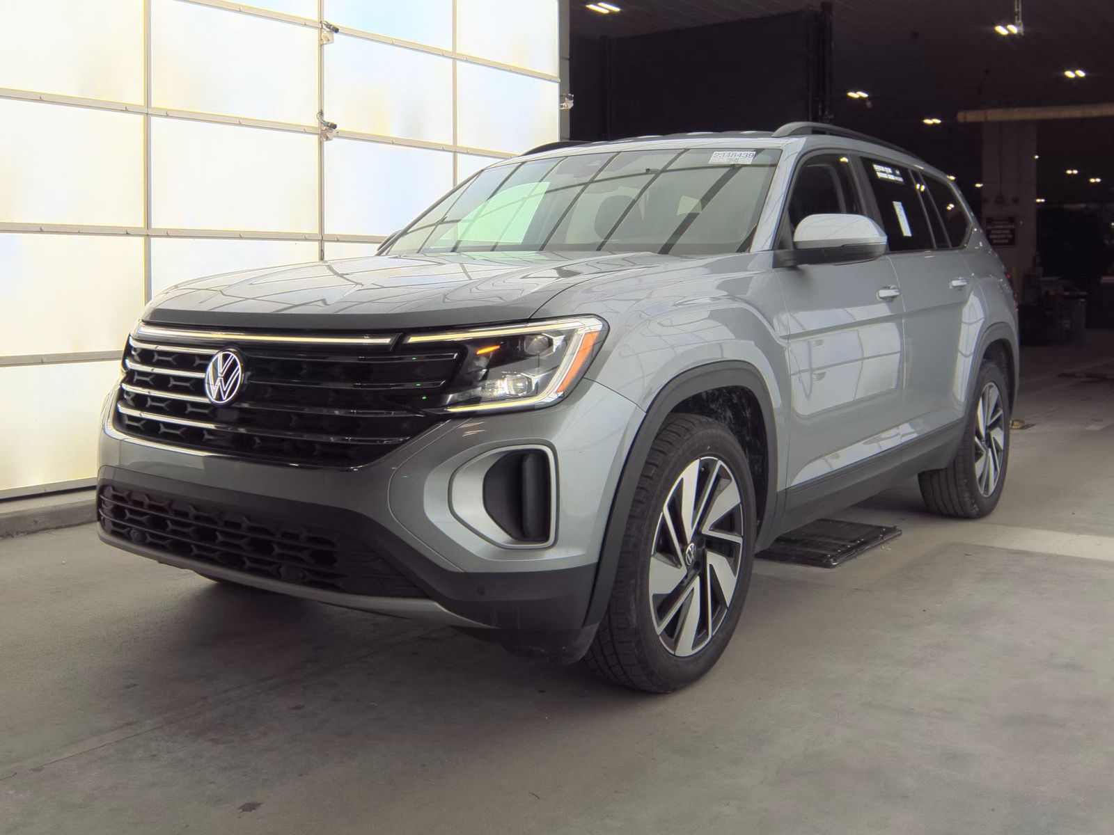 2024 Volkswagen Atlas 2.0T SE FWD