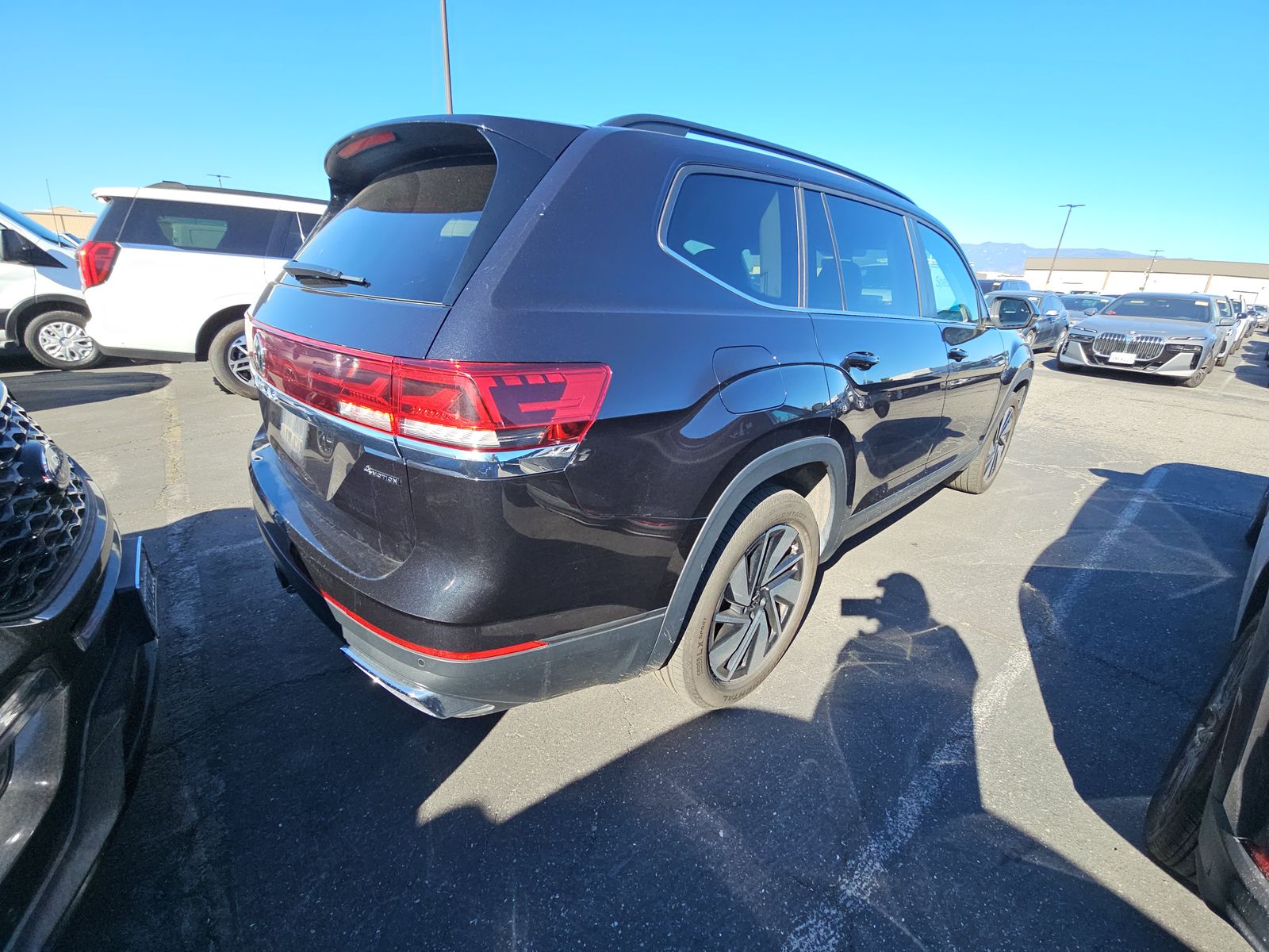 2024 Volkswagen Atlas 2.0T SE AWD