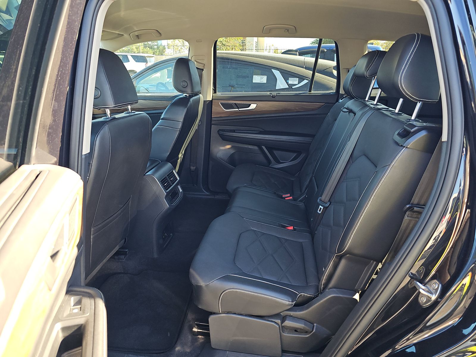 2024 Volkswagen Atlas 2.0T SE AWD