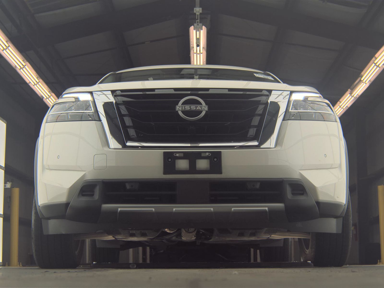 2024 Nissan Pathfinder Platinum FWD