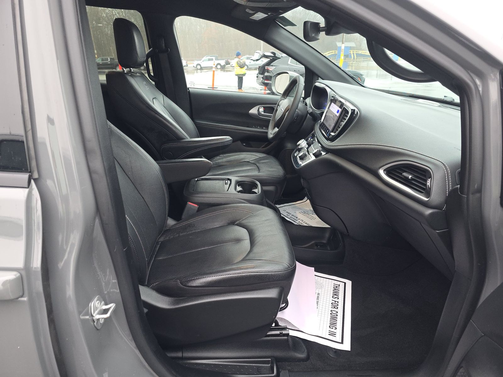 2022 Chrysler Pacifica Hybrid Touring L FWD