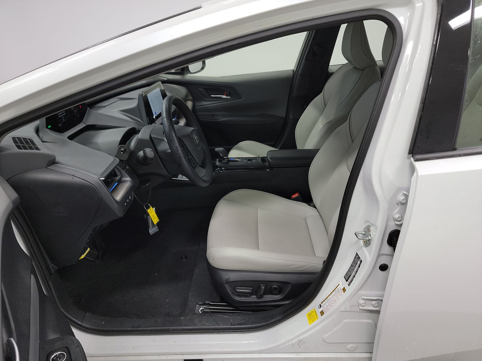 2024 Toyota Prius XLE AWD