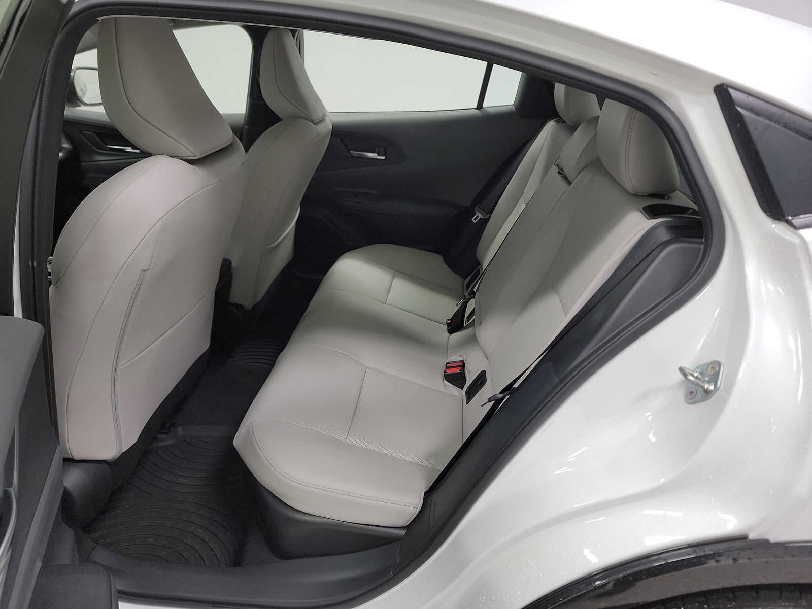 2024 Toyota Prius XLE AWD