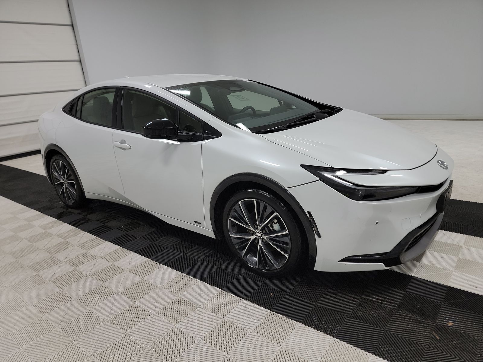 2024 Toyota Prius XLE AWD