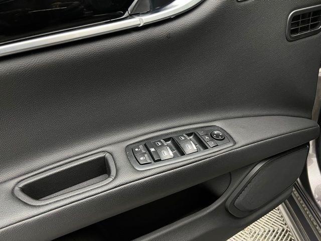 2022 Maserati Ghibli Modena Q4 AWD