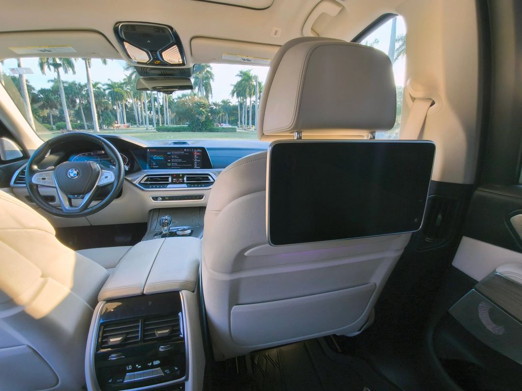 2019 BMW X7 xDrive50i AWD