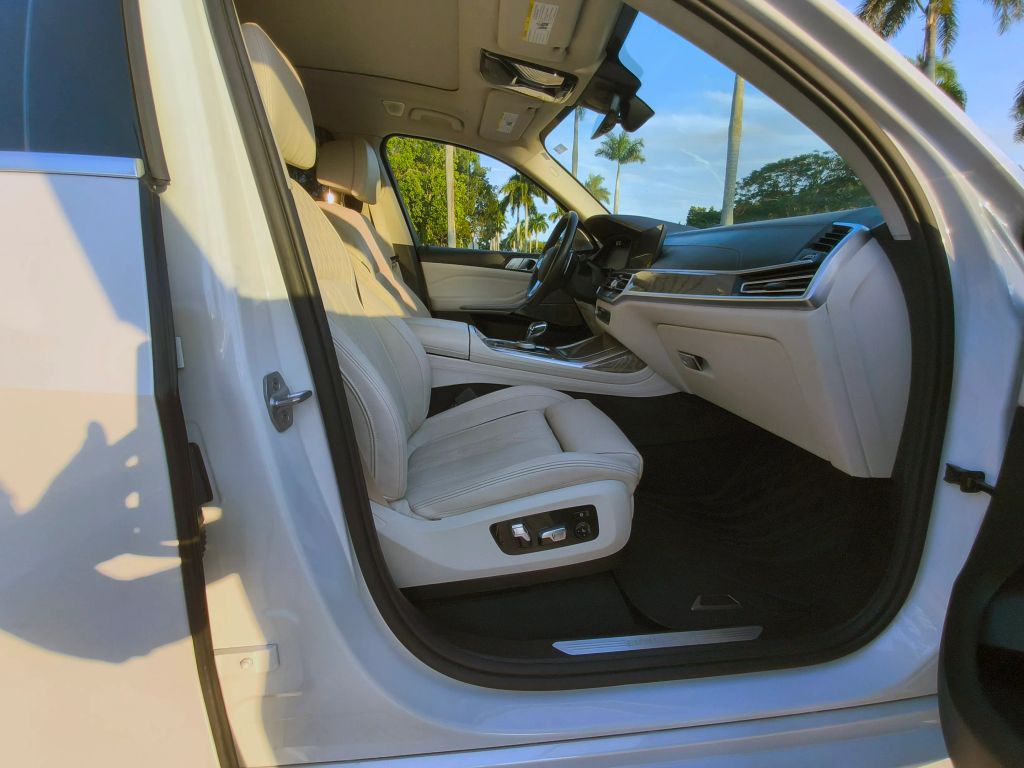 2019 BMW X7 xDrive50i AWD