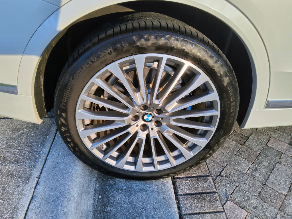 2019 BMW X7 xDrive50i AWD