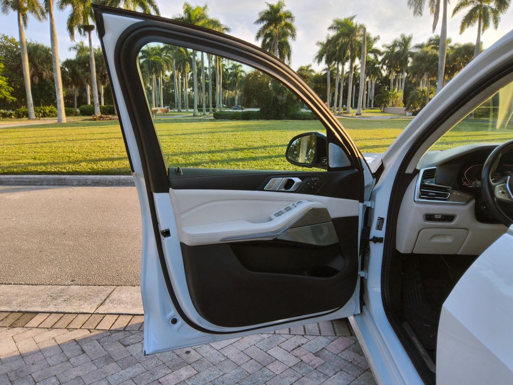 2019 BMW X7 xDrive50i AWD