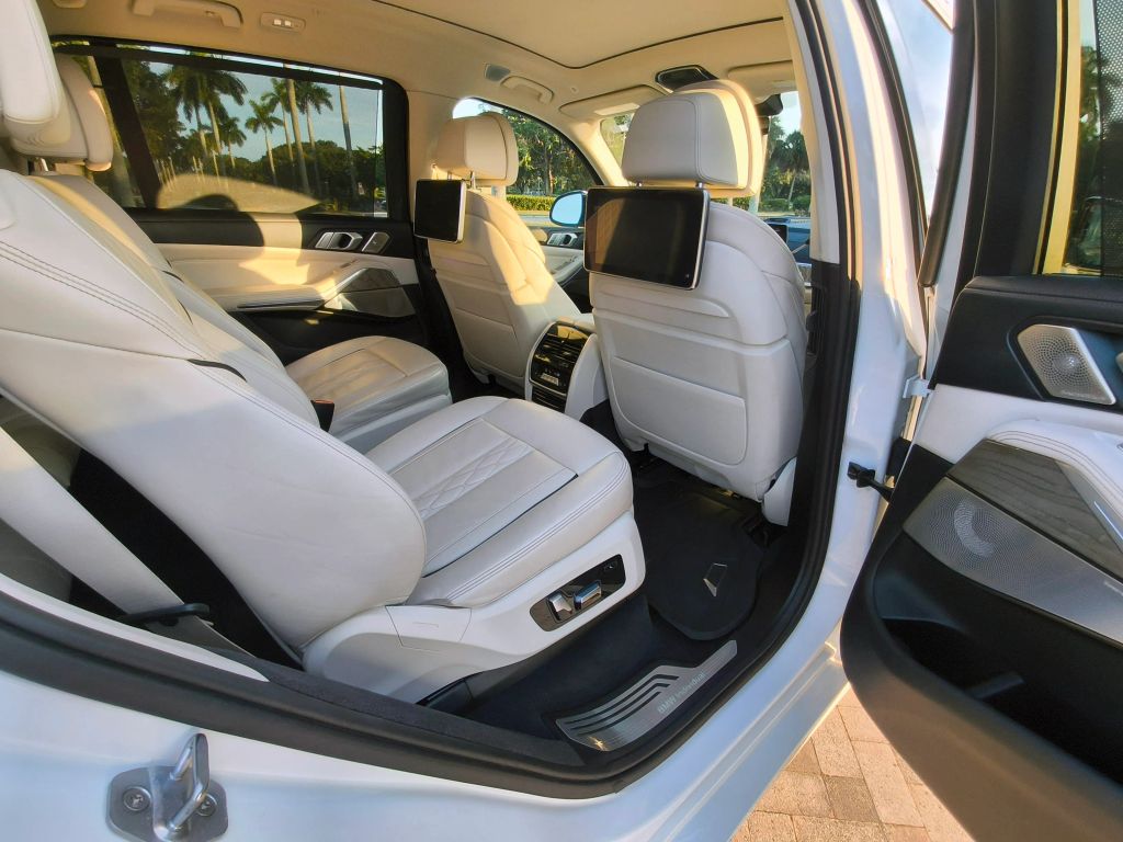 2019 BMW X7 xDrive50i AWD