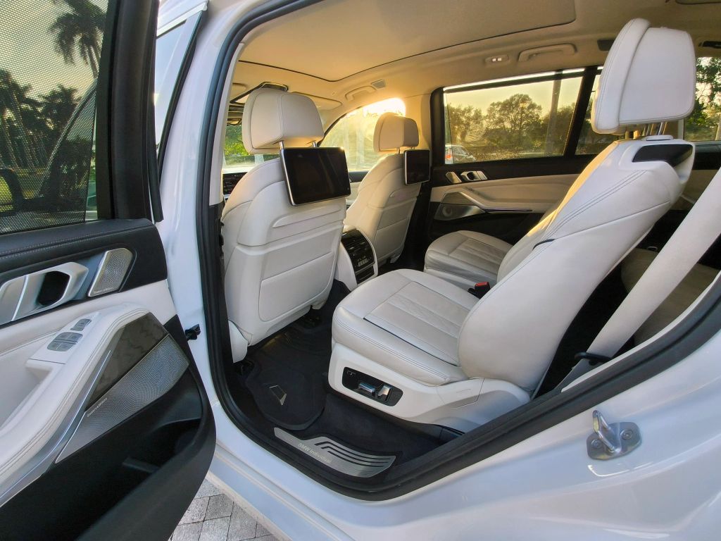 2019 BMW X7 xDrive50i AWD