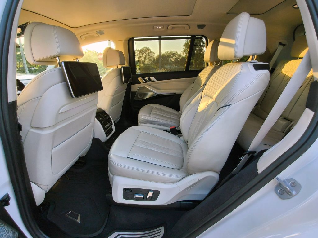 2019 BMW X7 xDrive50i AWD