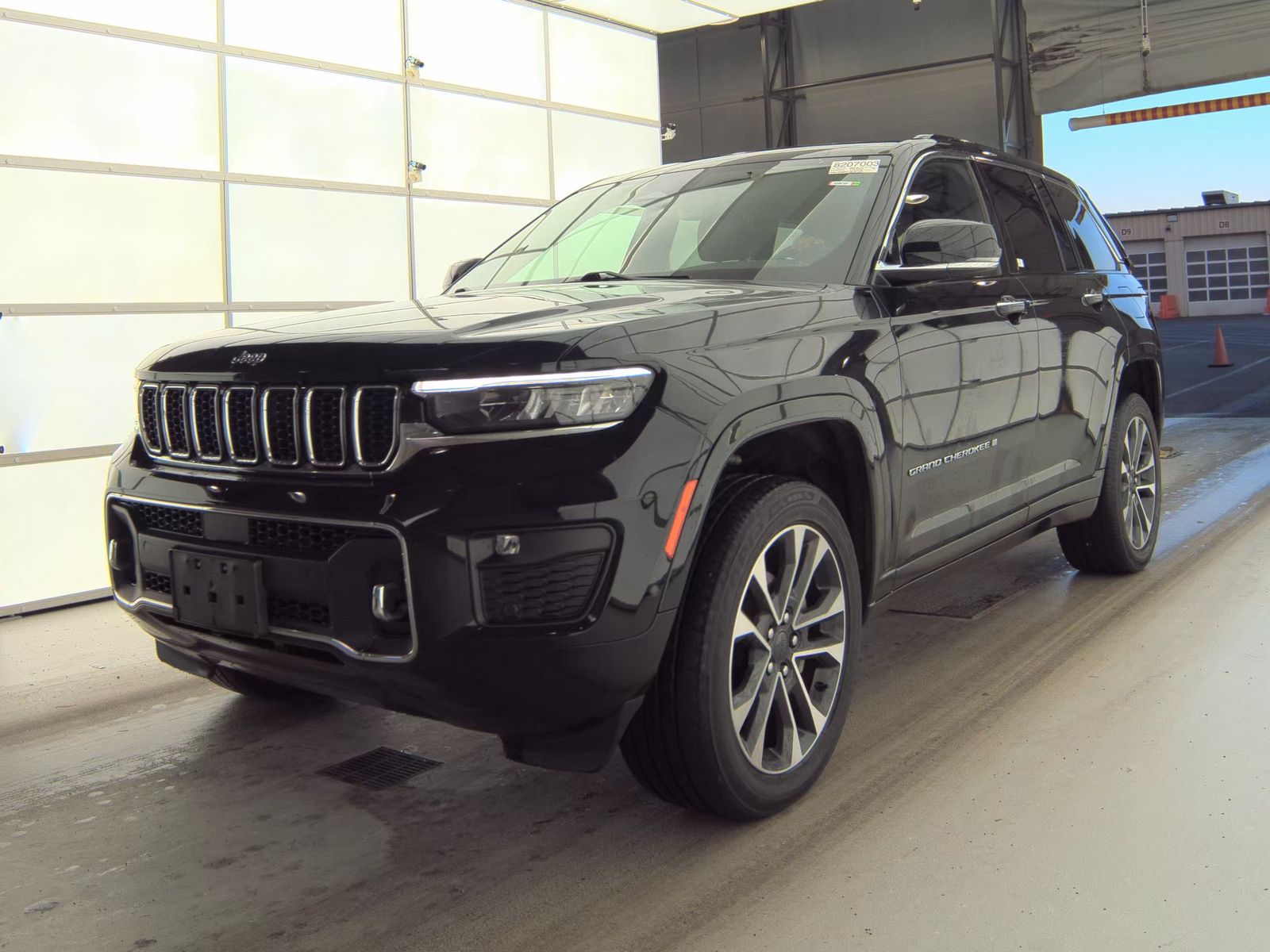 2022 Jeep Grand Cherokee Overland AWD