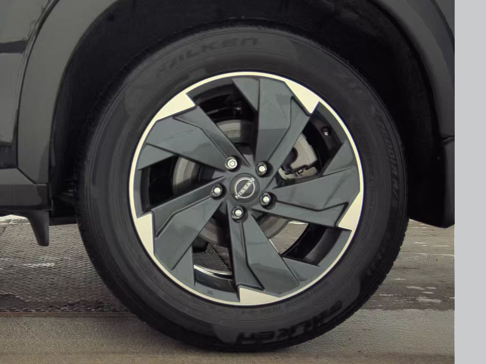 2024 Nissan Rogue SV FWD