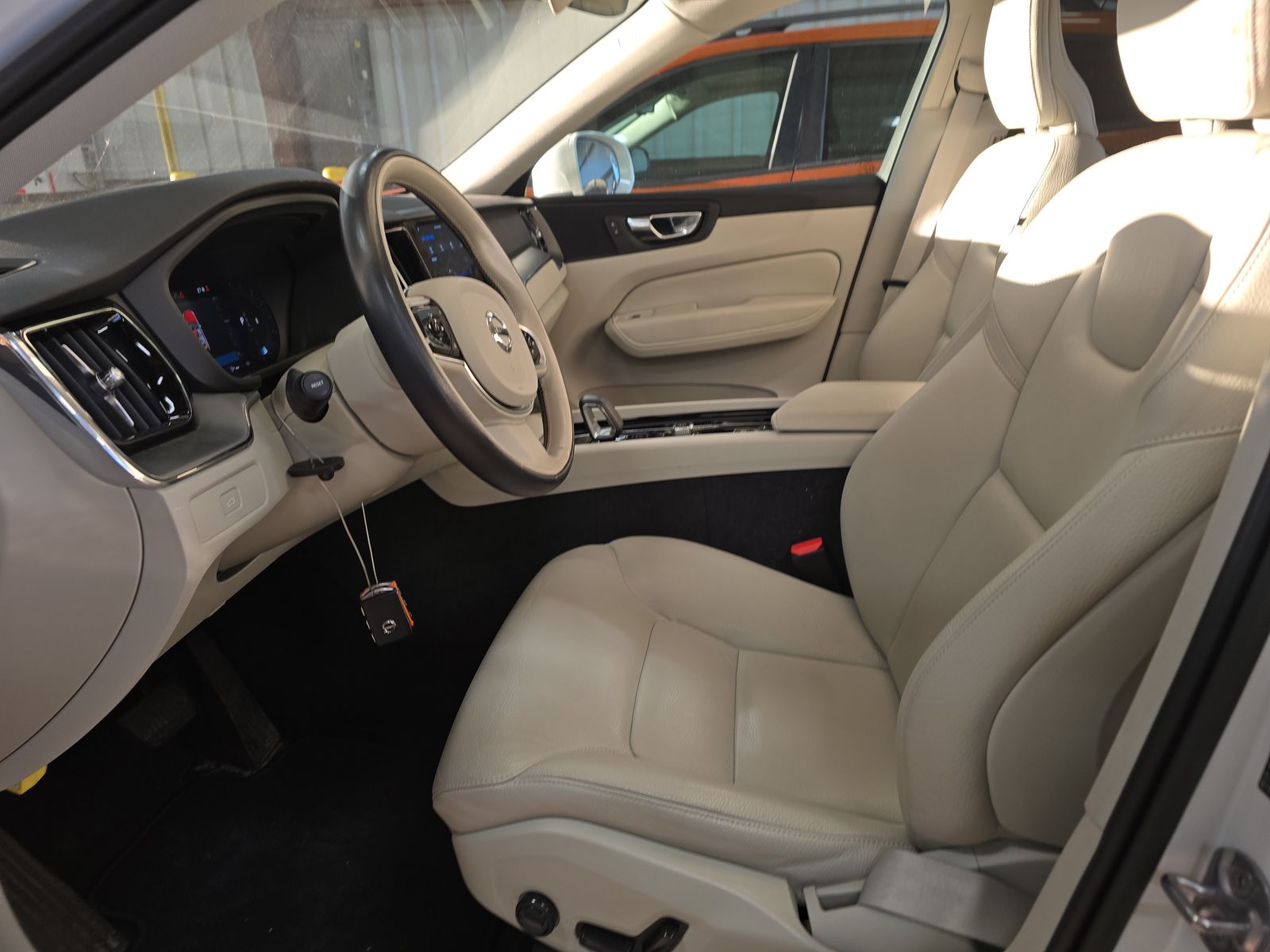 2023 Volvo XC60 B5 Core AWD