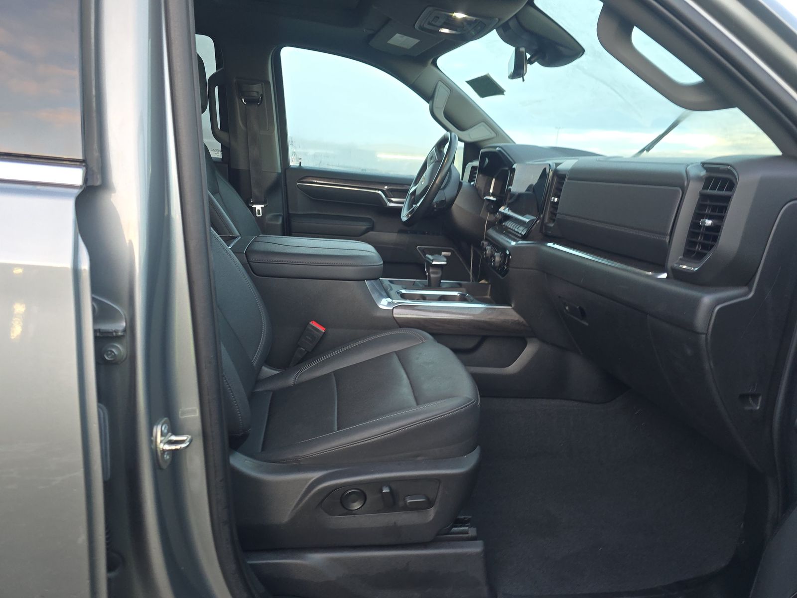 2023 Chevrolet Silverado 1500 LTZ AWD