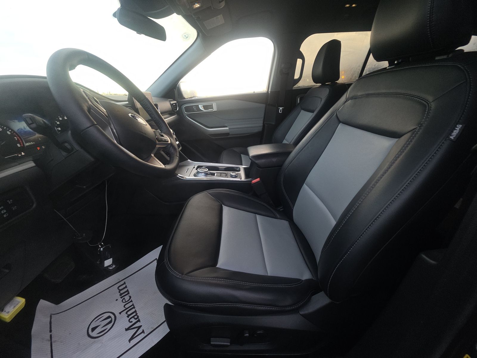 2023 Ford Explorer XLT AWD