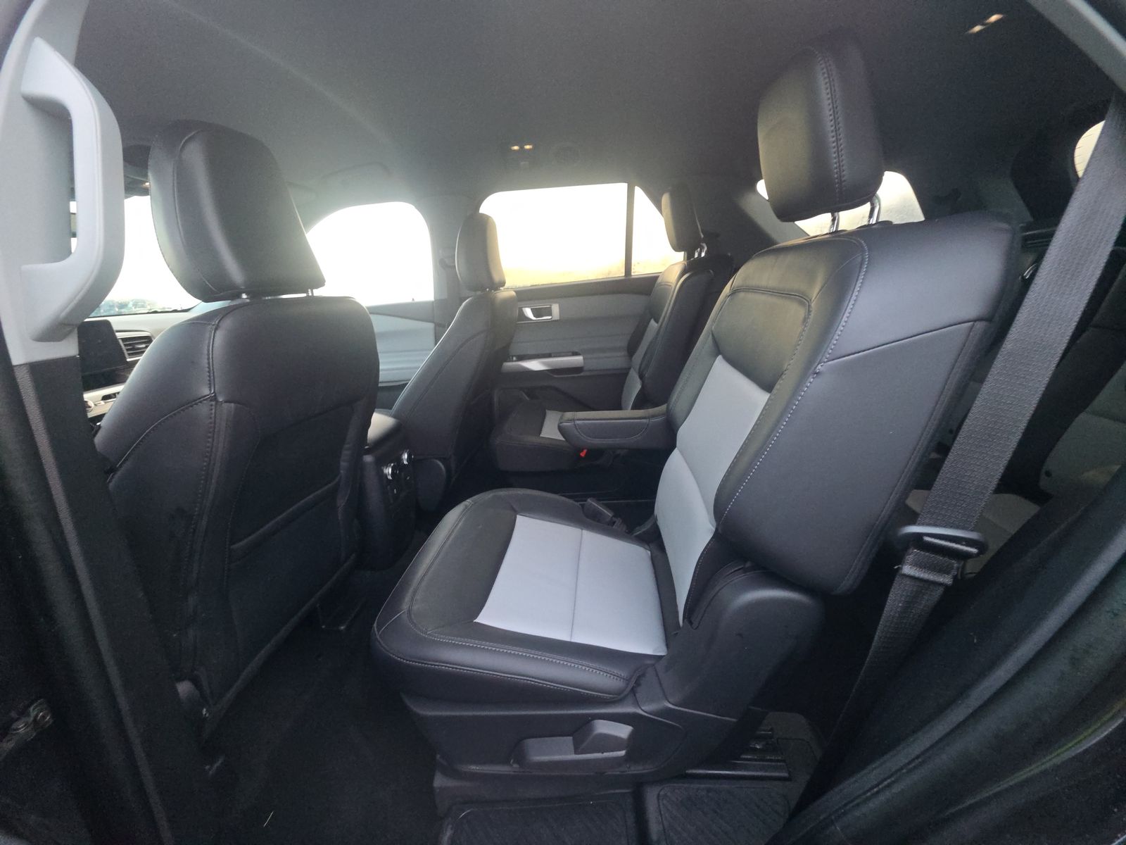 2023 Ford Explorer XLT AWD