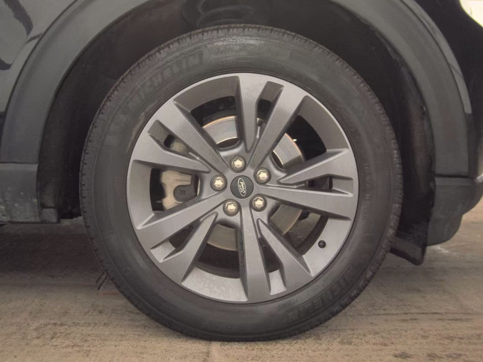 2023 Ford Explorer XLT AWD