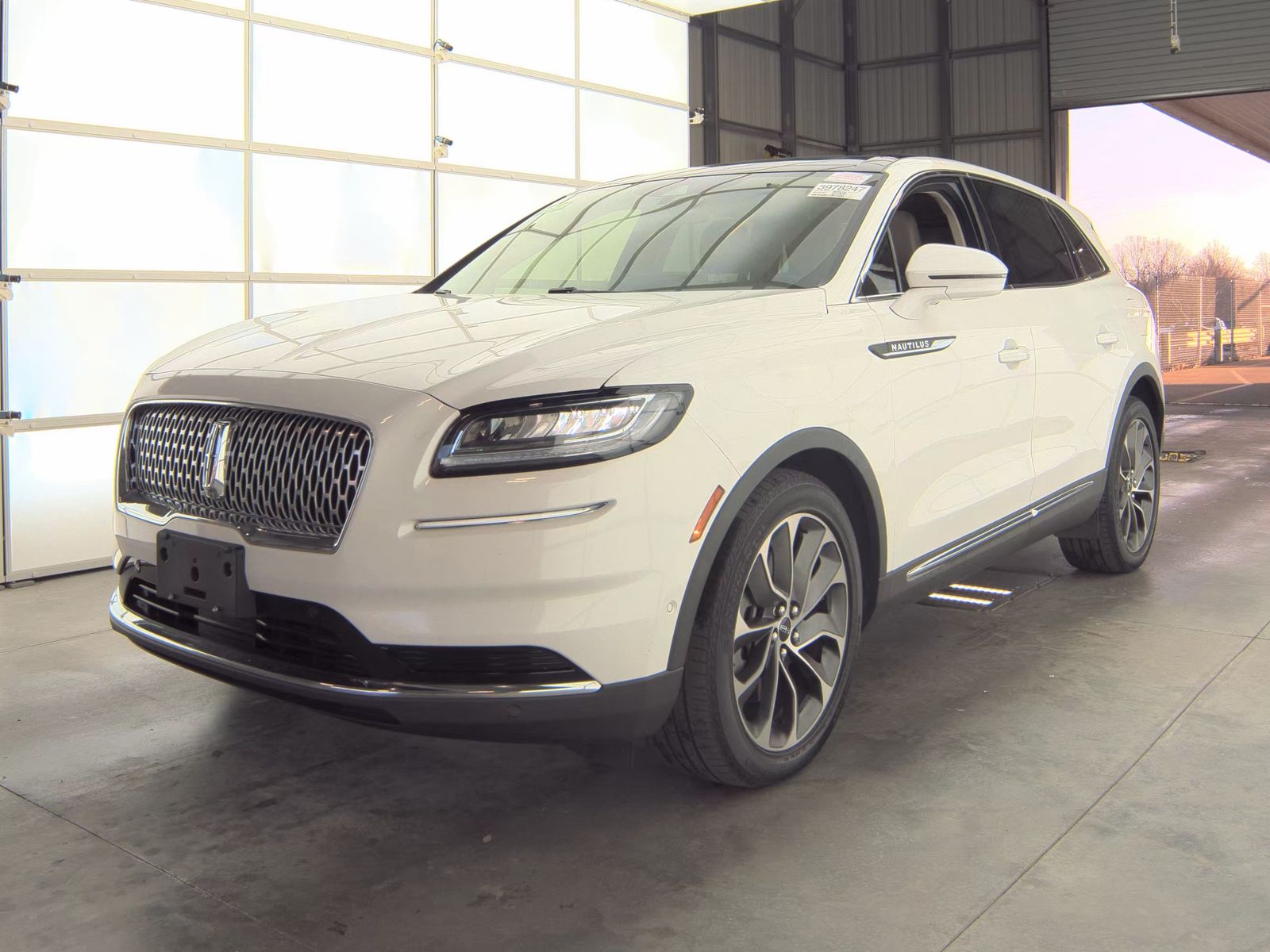 2022 Lincoln Nautilus Reserve's photo