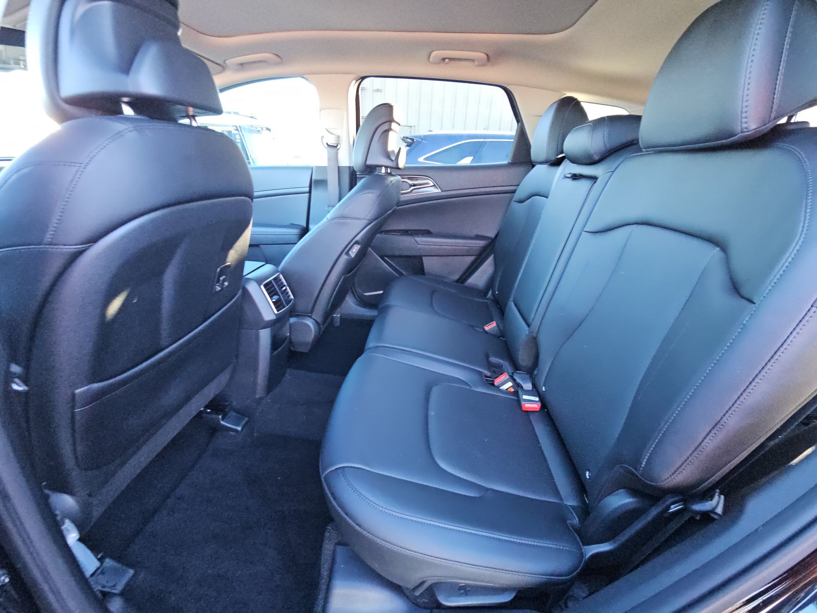 2025 Kia Sportage EX FWD