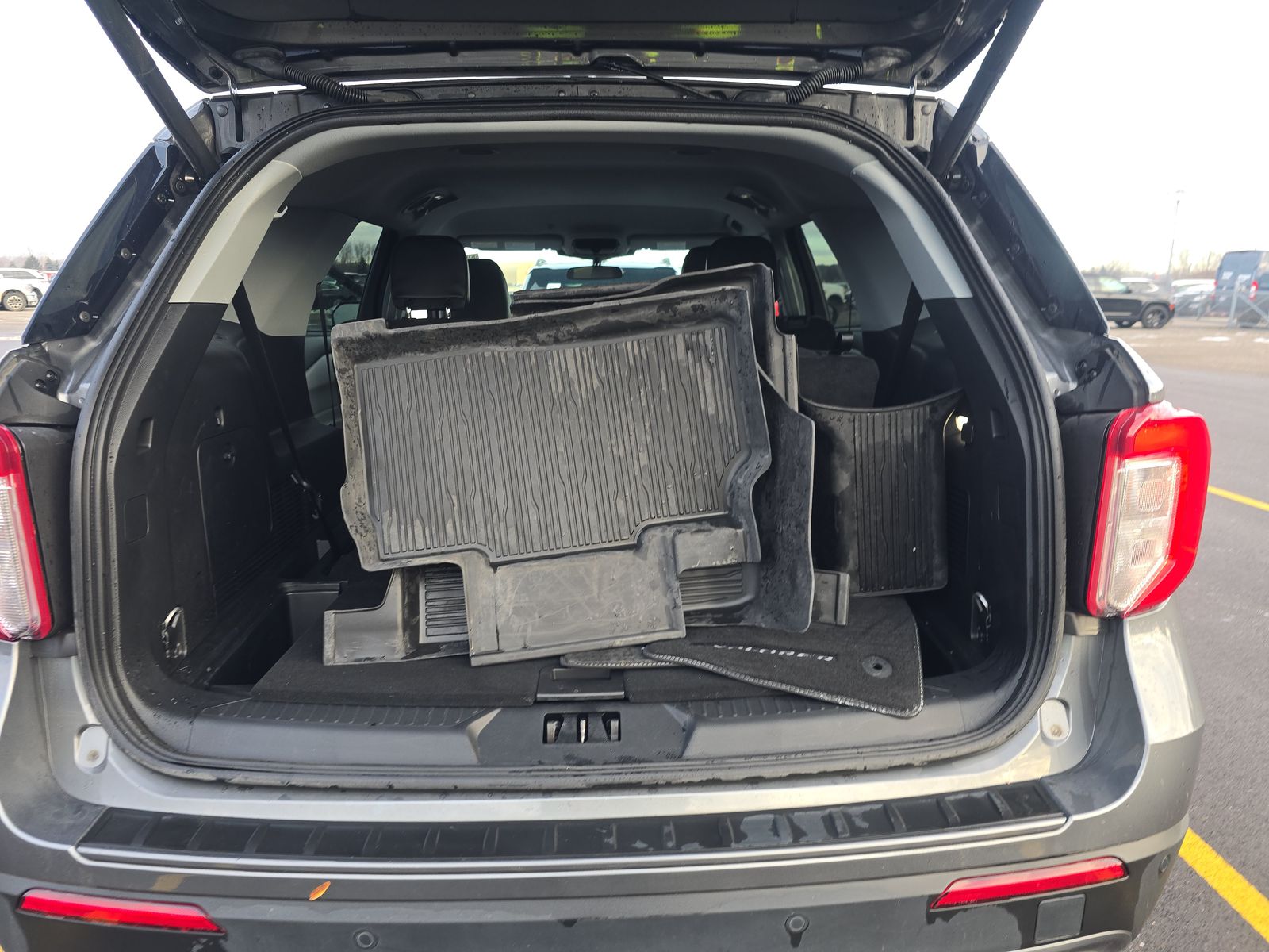 2023 Ford Explorer XLT AWD