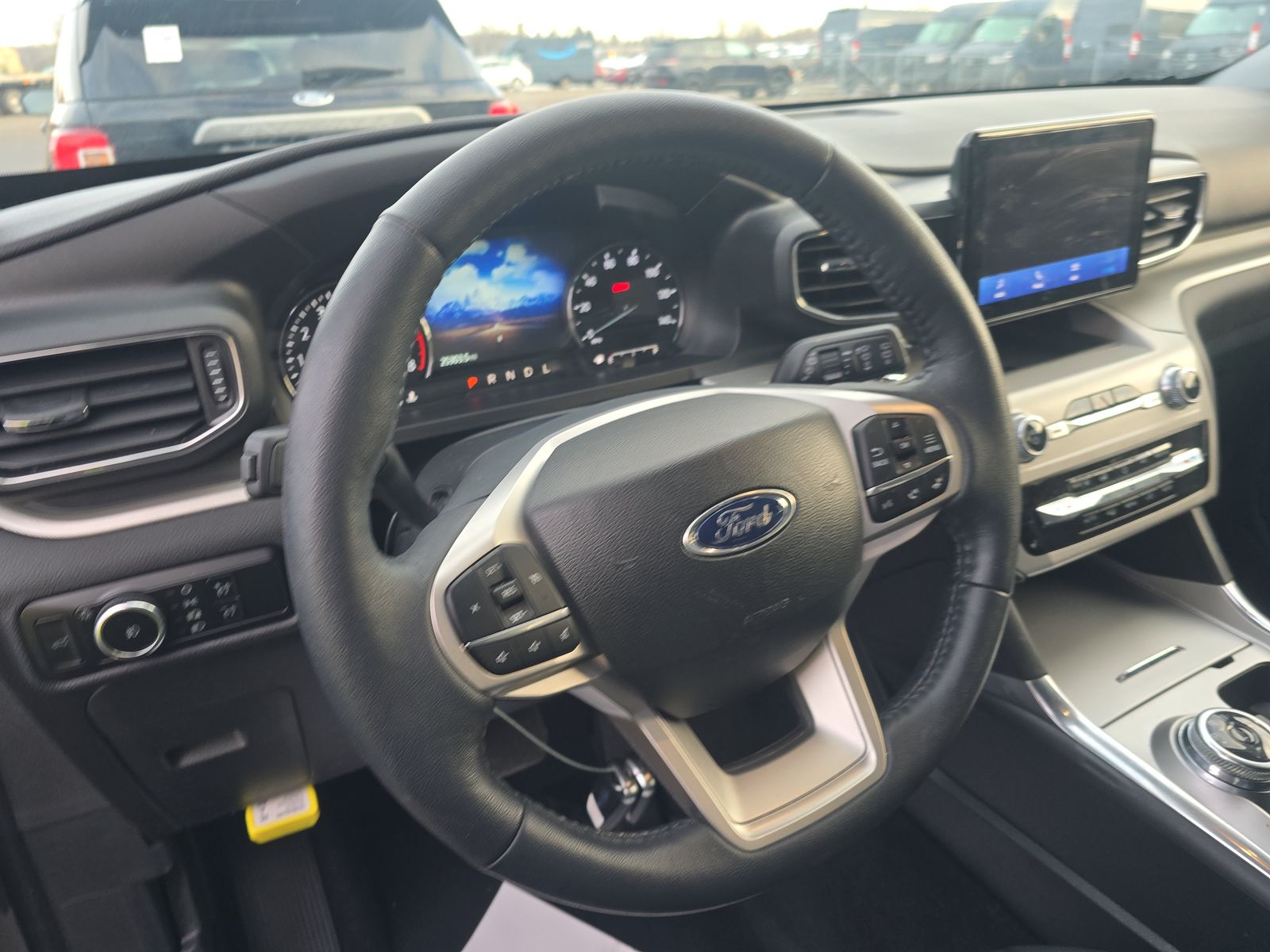 2023 Ford Explorer XLT AWD