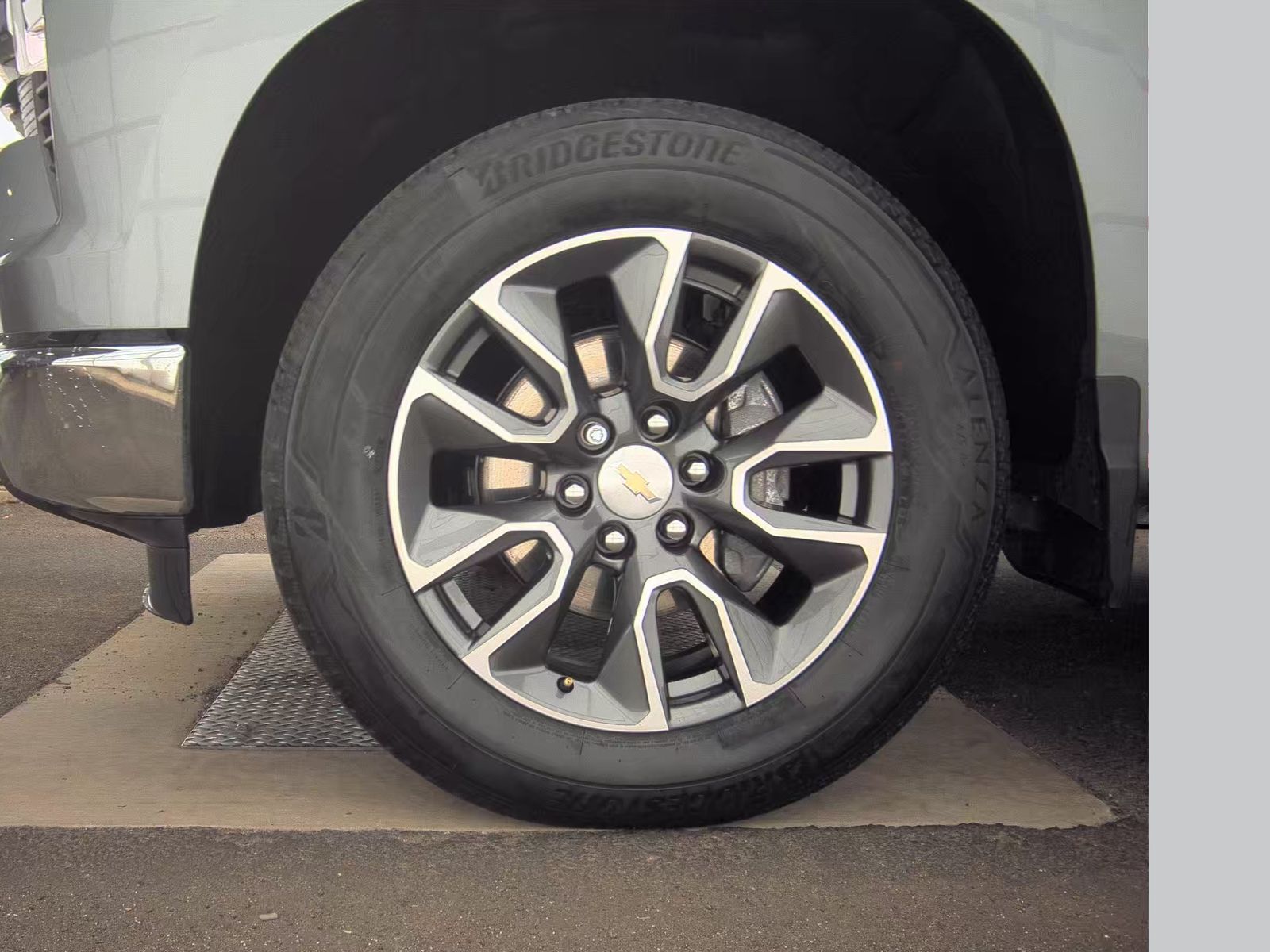 2023 Chevrolet Silverado 1500 LT AWD