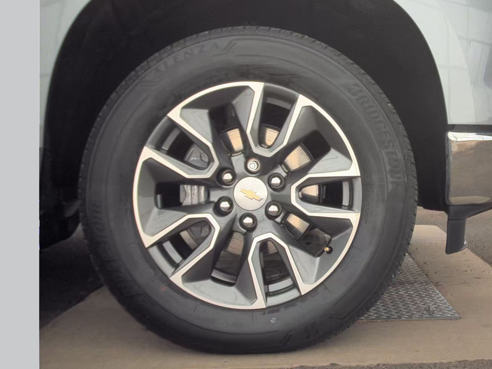 2023 Chevrolet Silverado 1500 LT AWD