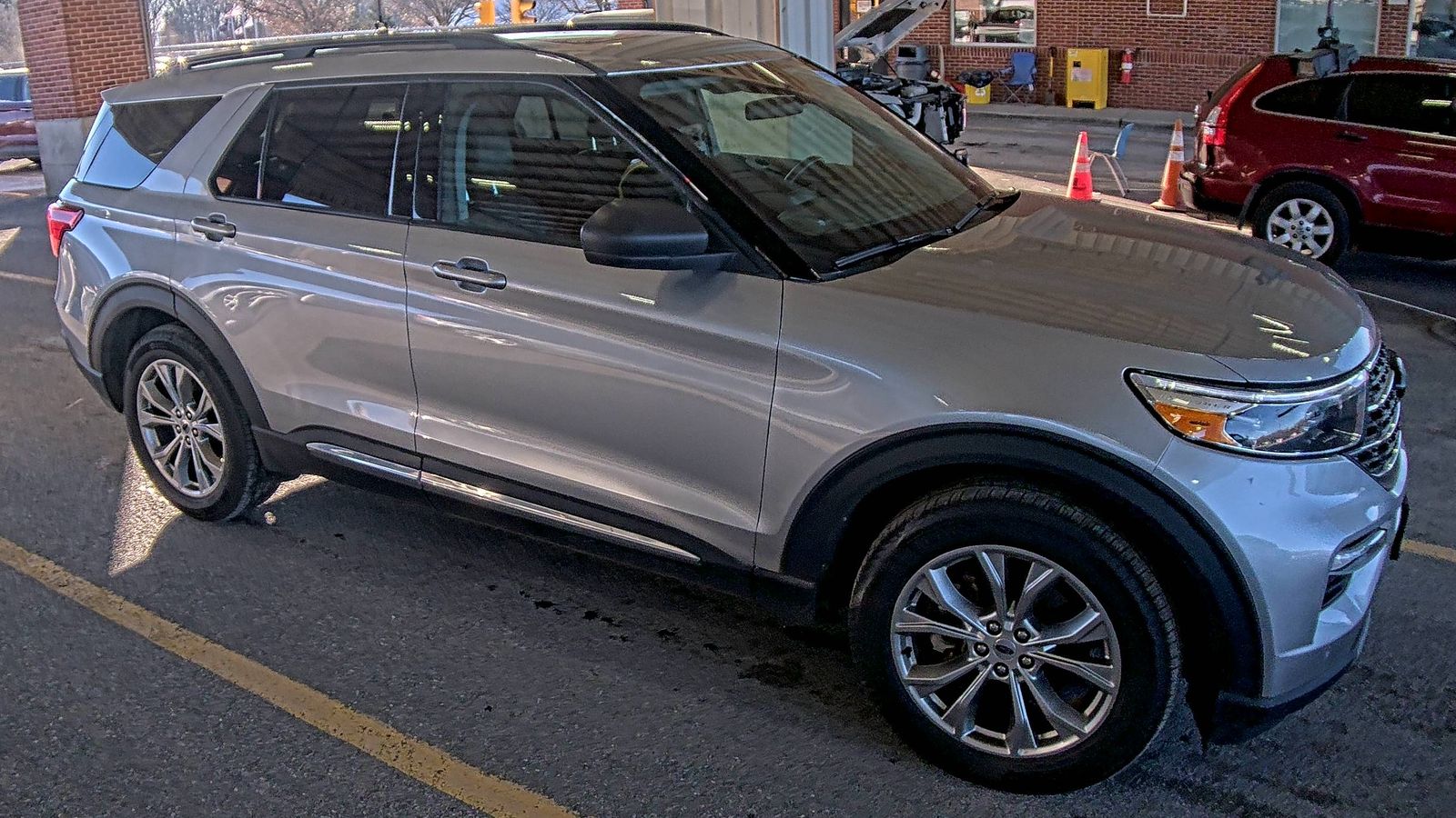 2023 Ford Explorer XLT AWD