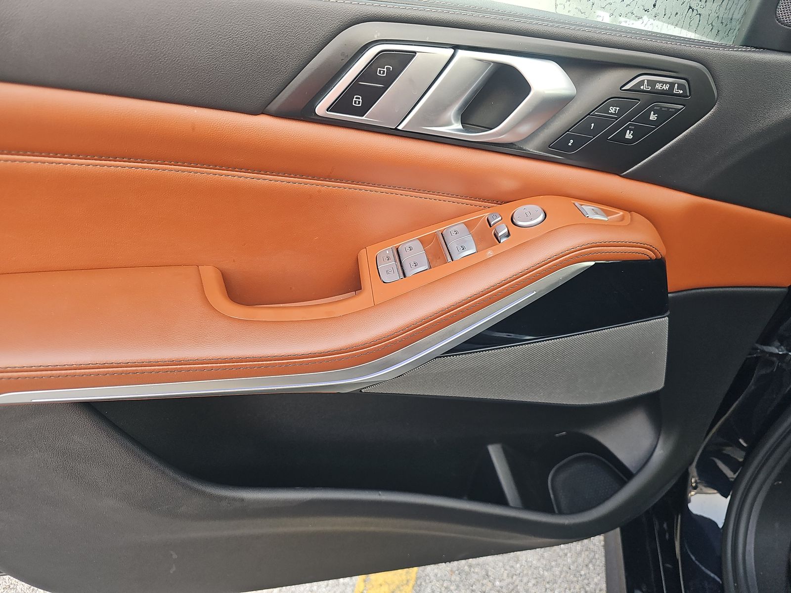 2023 BMW X7 M60i AWD