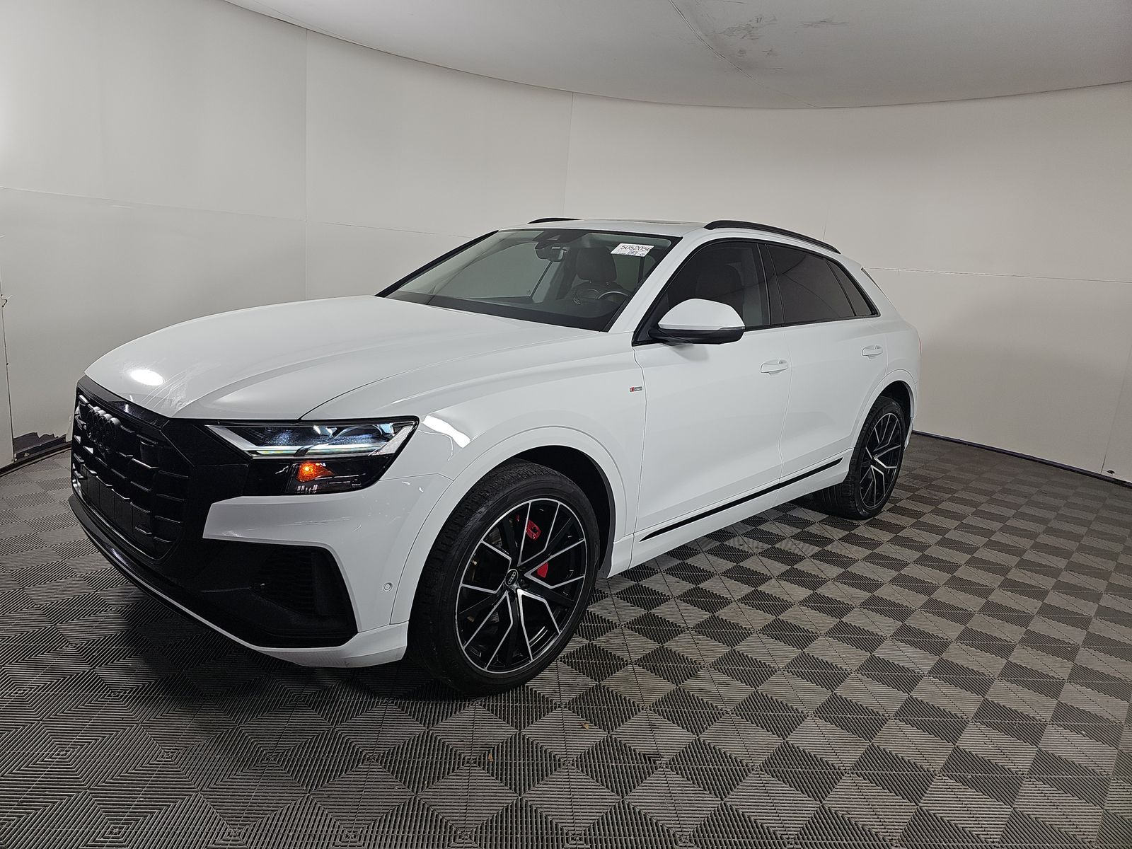 2022 Audi Q8 Premium Plus AWD