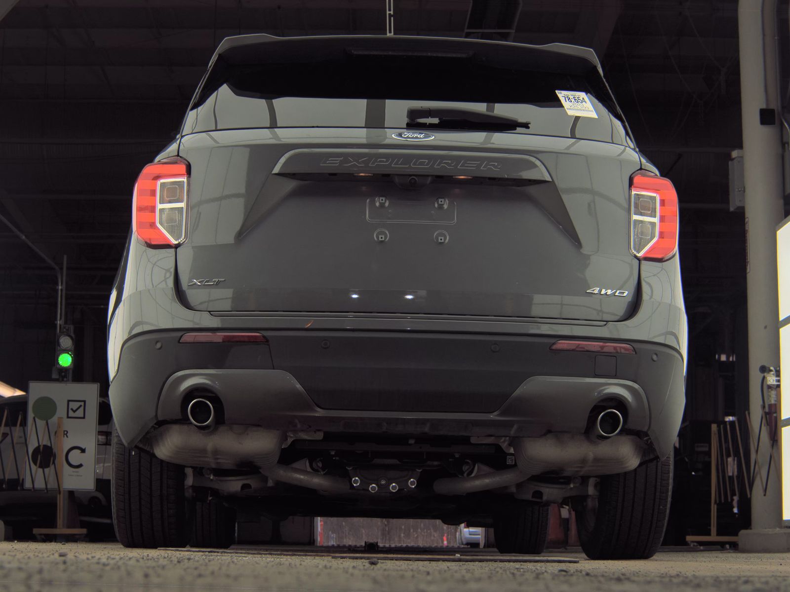 2023 Ford Explorer XLT AWD