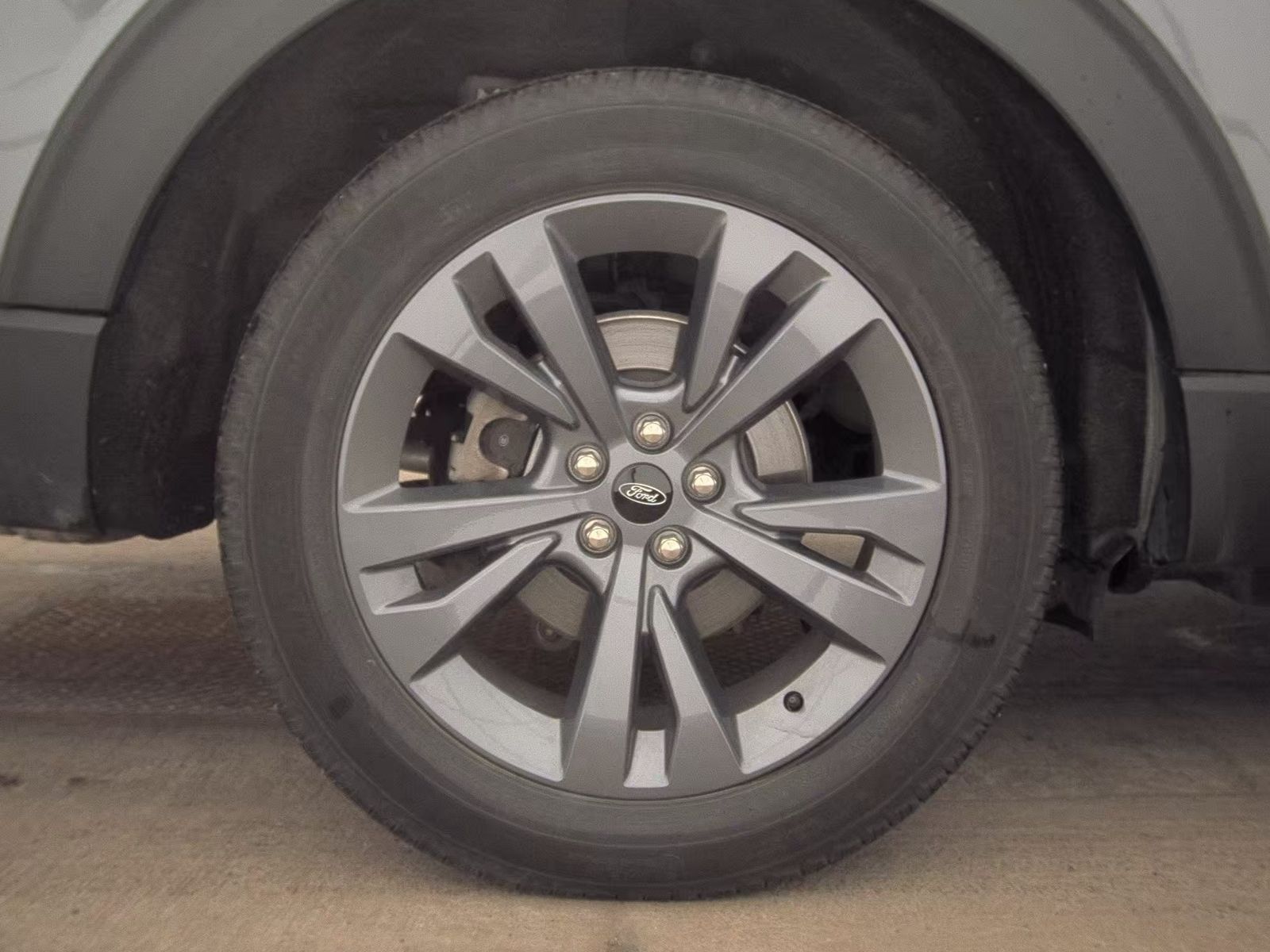 2023 Ford Explorer XLT AWD