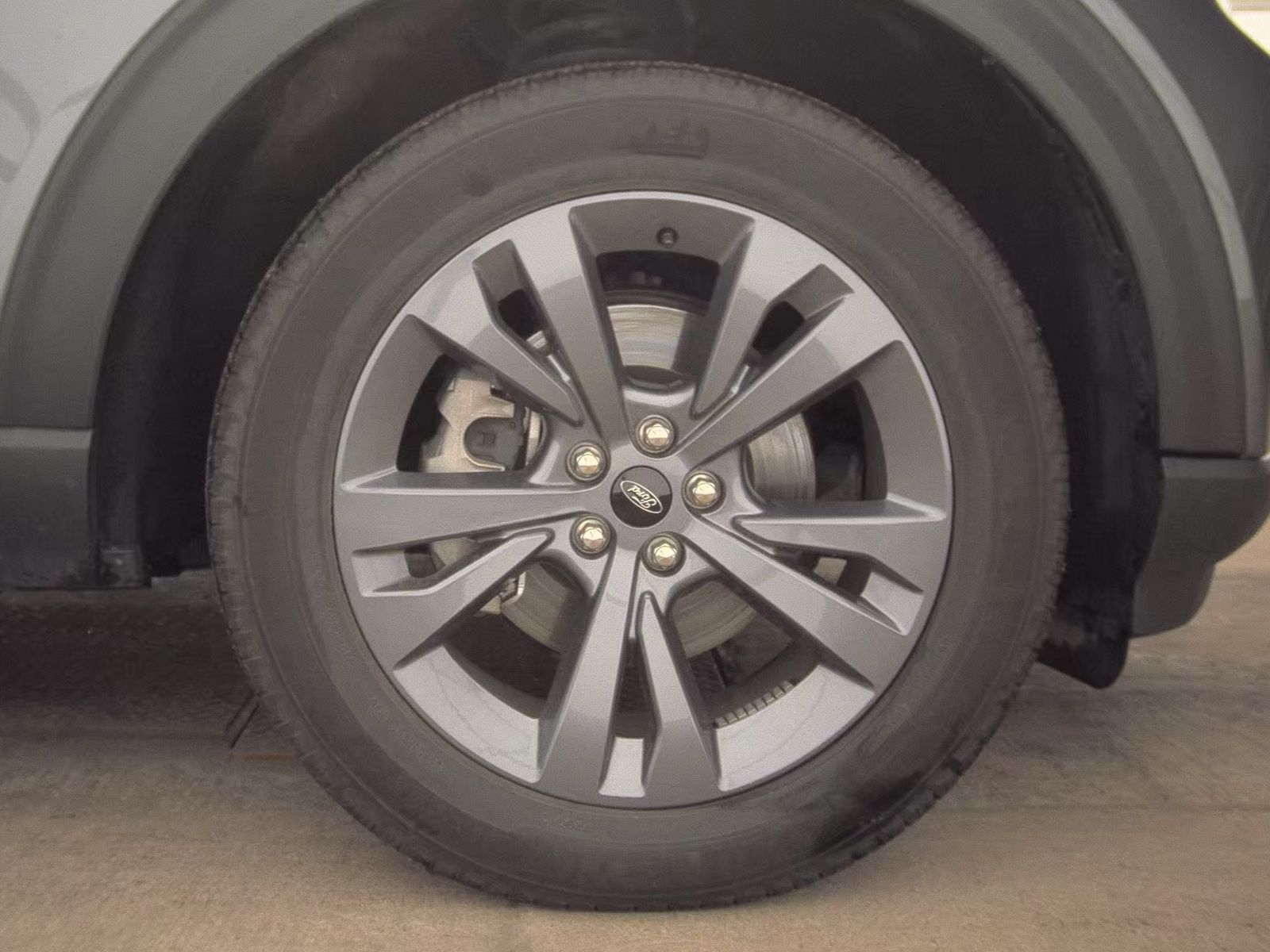 2023 Ford Explorer XLT AWD