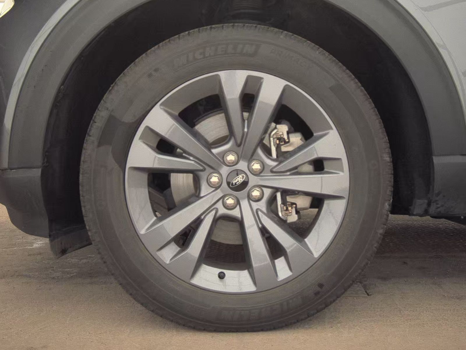 2023 Ford Explorer XLT AWD