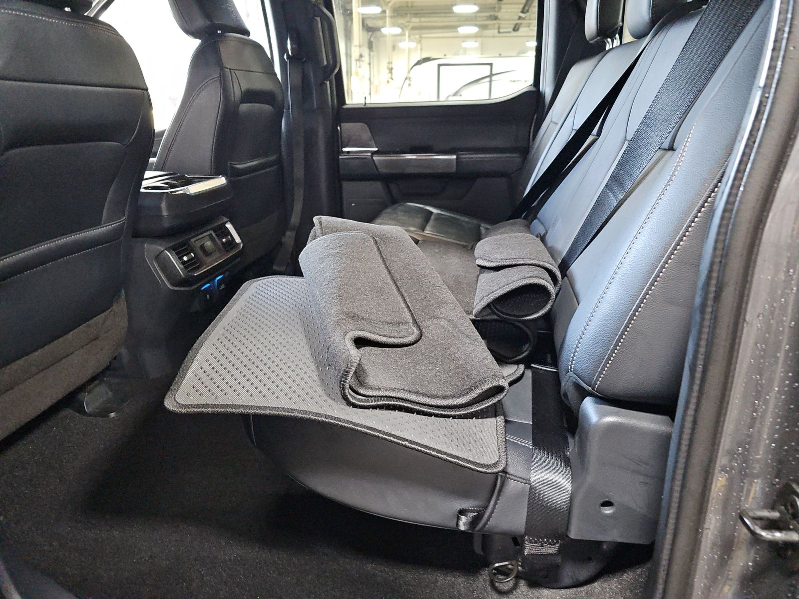 2022 Ford F-150 XLT AWD