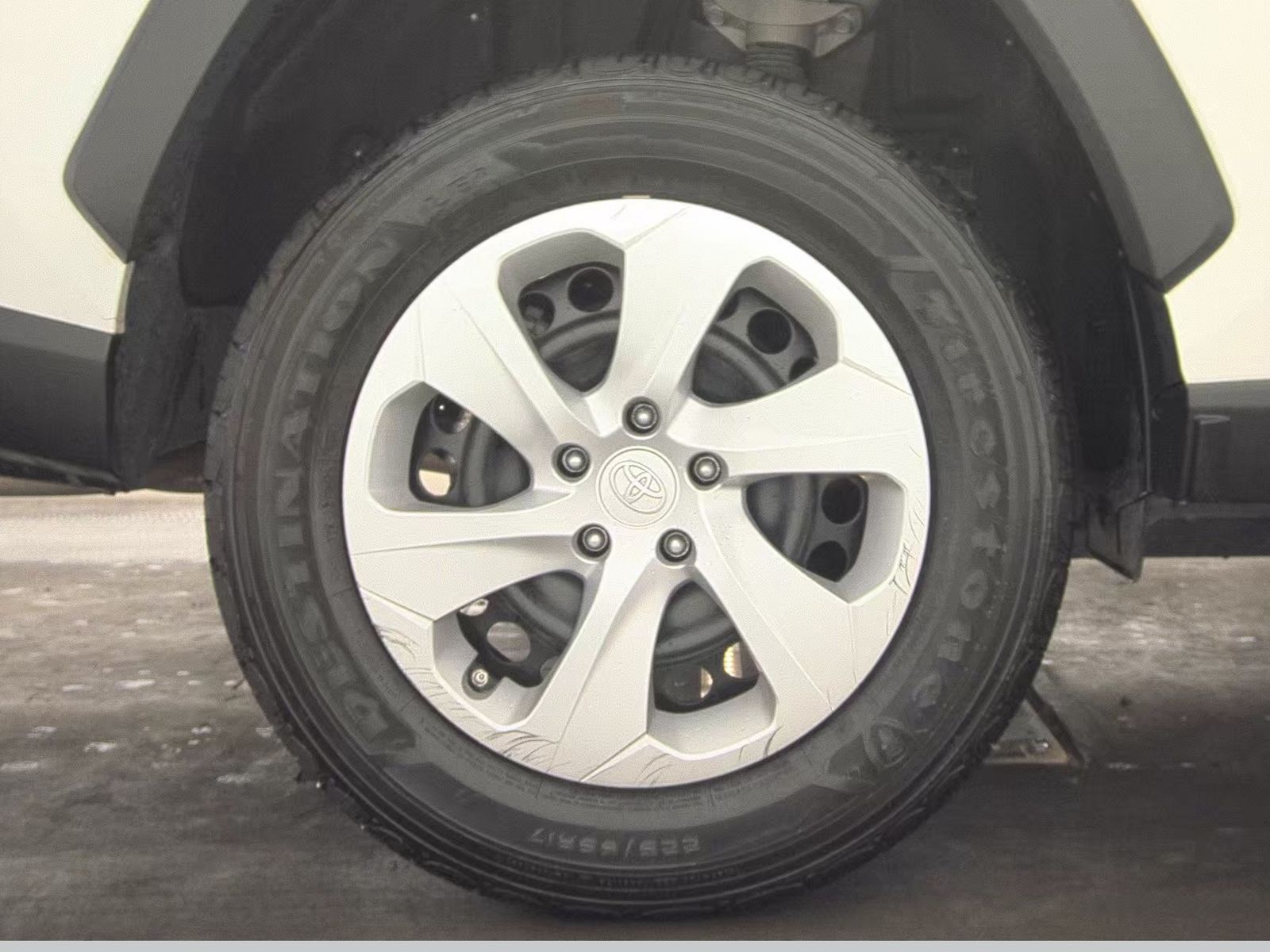 2024 Toyota RAV4 LE AWD