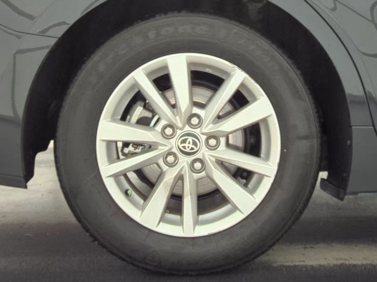 2025 Toyota Camry LE FWD